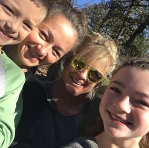 Meet your Posher, Debi